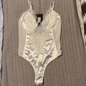 Fashion Nova white lace bodysuit NWT
